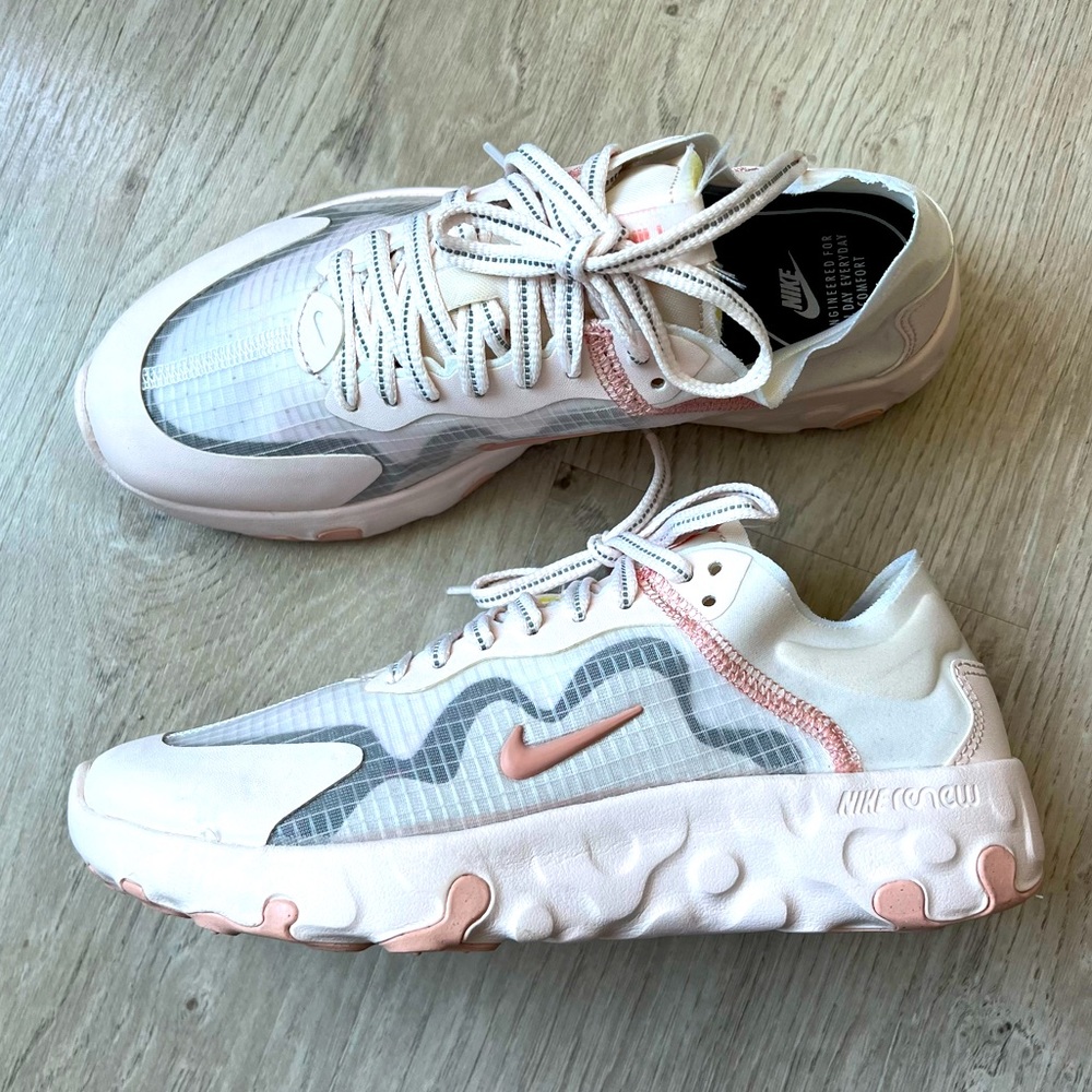 Women’s Nike low top trainers
